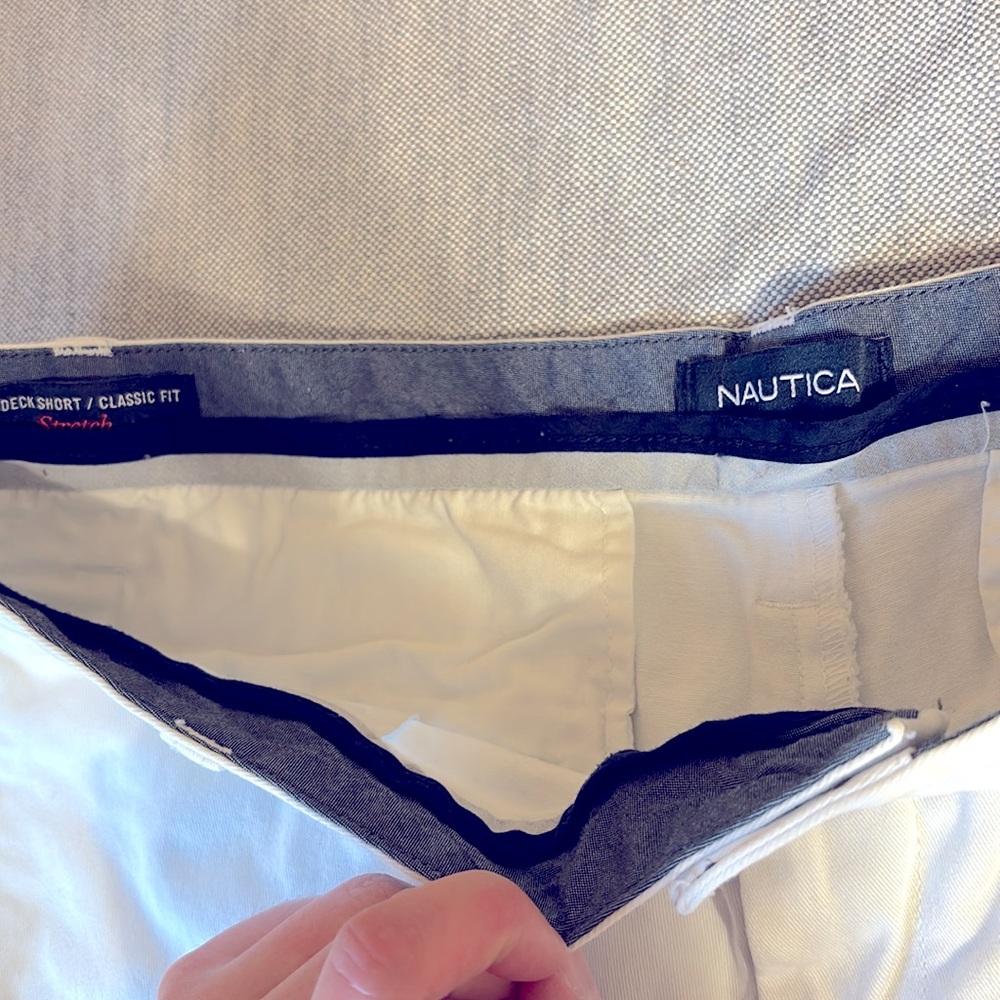 Nautica Men's white Shorts 34 - Picture 2 of 3